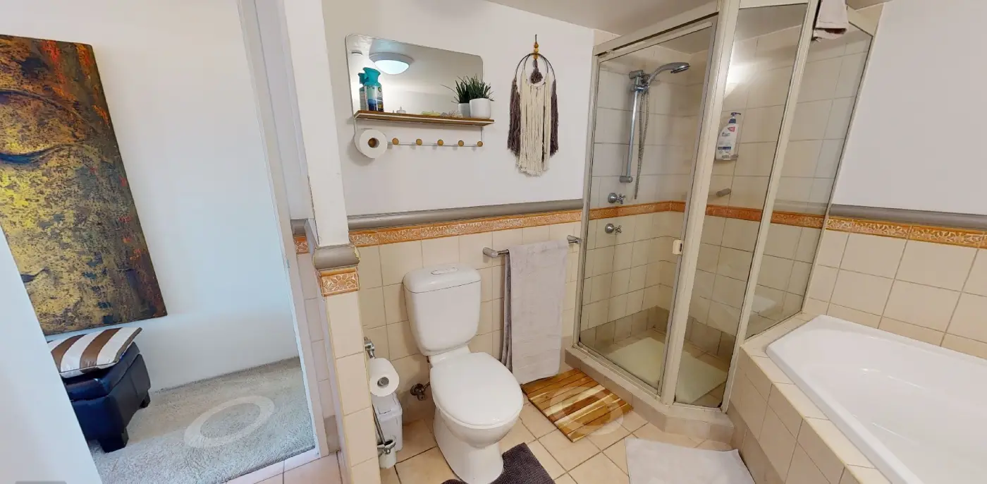 apartment-for-sale-surfers-paradise